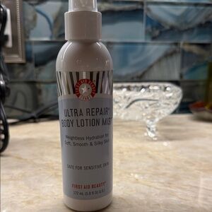 First Aid Beauty Ultra Repair Lotion Mist - White and Red